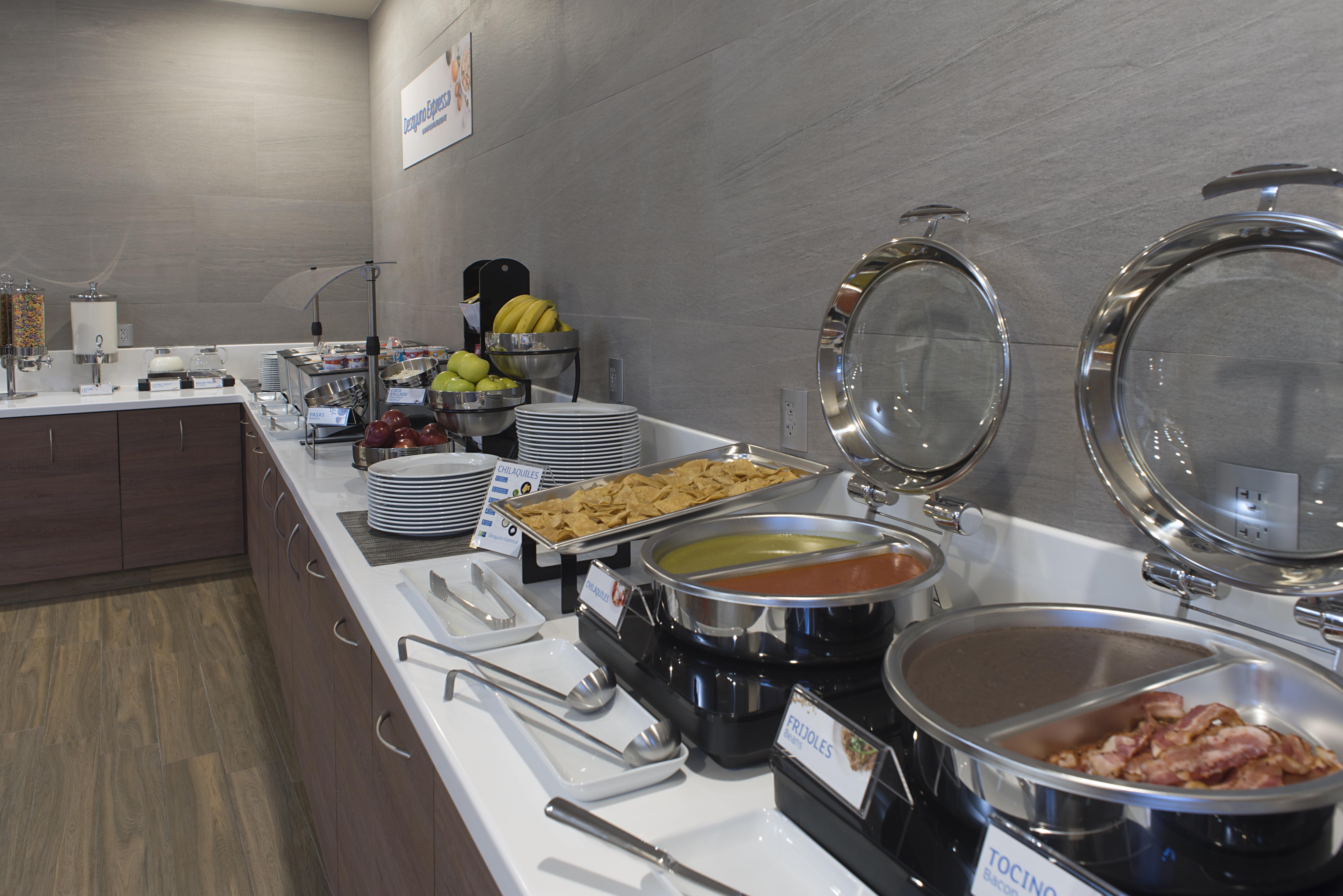 Holiday Inn Express Mexico- Toreo By Ihg Eksteriør bilde