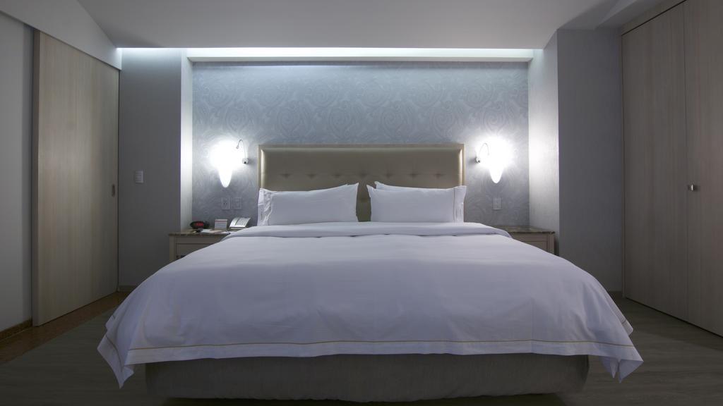 Holiday Inn Express Mexico- Toreo By Ihg Eksteriør bilde